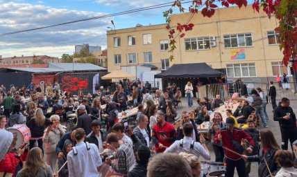 Шестьсот литров напитков выпили на Гастрофесте Раки в Москве